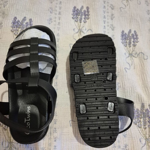 Gladiator sandals new, size 37, black
