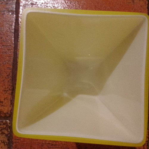 Glass vase yellow 00s used