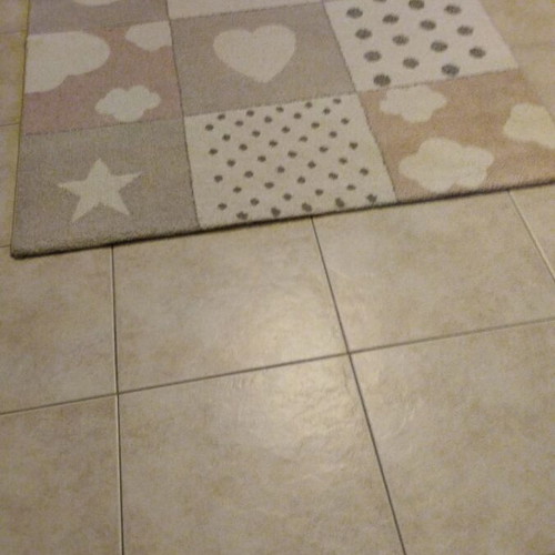 Children's rug like new with dimensions 1.30x1.70