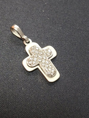 White gold cross 14 carats like new, 4x2 cm, 5.8 grams