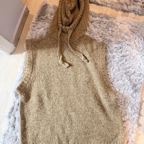 Zara Kazaka Back with Hood like new, oversized brown and gold