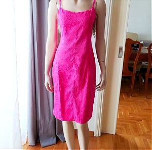 Εντυπωσιακό ροζ φόρεμα stretch