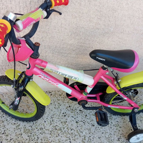 Children's bike 14" used, needs chain and new inner tubes