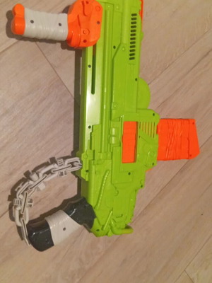 Nerf gun like new, large toy for kids