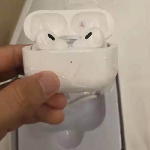 Wireless Bluetooth Earbuds new with case and charger gift