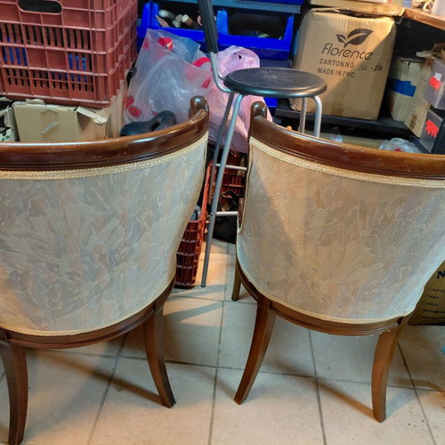 Swan living room chairs like new, set of 2 with carved wood and fabric