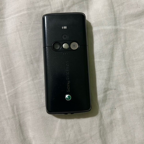 Sony Ericsson K610im phone for parts like new without battery