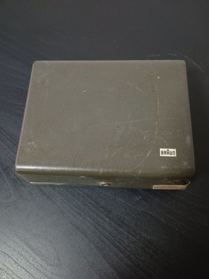 Braun vintage ξυριστική μηχανή με κουτί