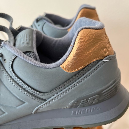 New Balance women's sneakers like new, size 39, gray
