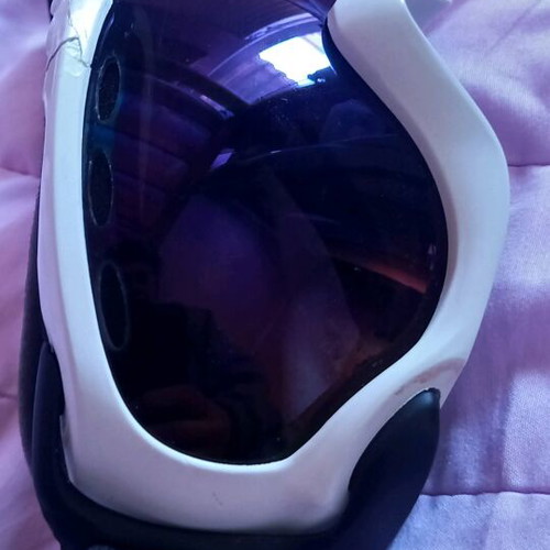 Ski mask like new with small repaired crack