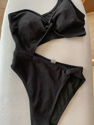 Black Textured Cut-Out One Shoulder Swimsuit like new