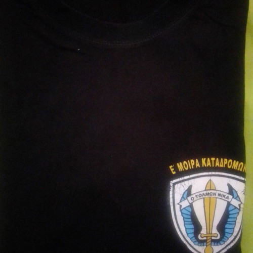 Black commando t-shirt used, size M