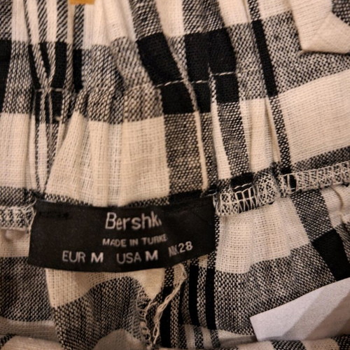 Bershka jacket and shorts set like new, black and white