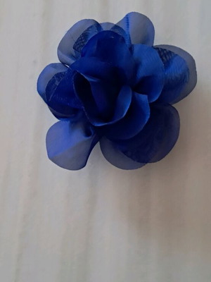 Boutonniere flower like new