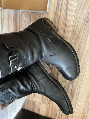 Tkmaxx leather boots with fur black size 42 used