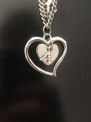 Heart necklace A like new, silver color with rhinestones