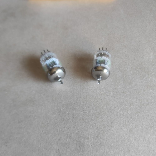GE JAN 5725W Vacuum Tubes Pair like new, made in USA