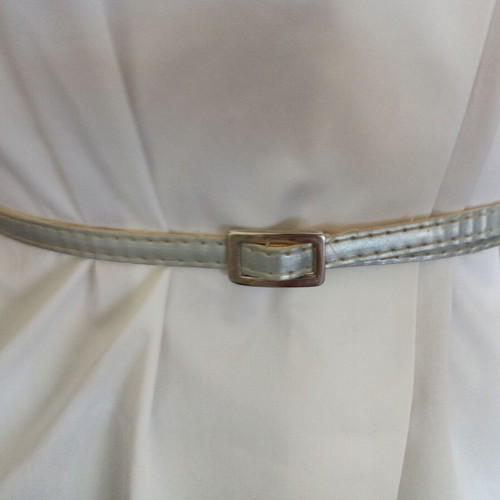 Children's adjustable silver belt like new