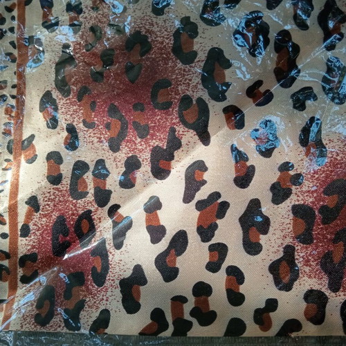 Silk scarf with leopard print, 52x52 cm
