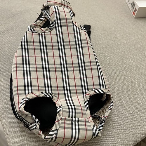 Dog carrier sling for small dog like new