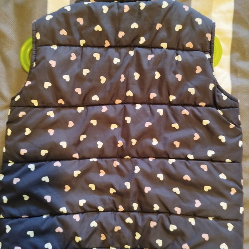 Sleeveless kids jacket used, dark blue with pink and white hearts, age 6