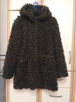 Zara outerwear like new, green, size M