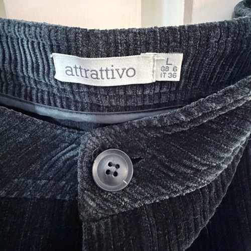 Attrattivo pants large like new, dark green corduroy