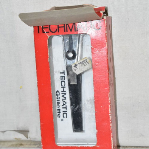 Gillette TECHMATIC razor like new vintage with box