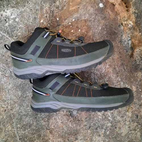 Keen athletic shoes size 39 like new, gray and green