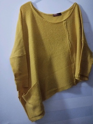 Knitted asymmetrical blouse used, yellow, one size