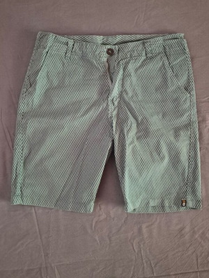 Bermuda shorts size M like new