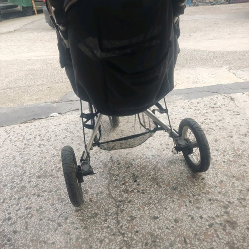 Maclaren baby stroller like new with brake