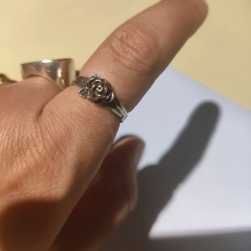 Silver rose ring new, unused