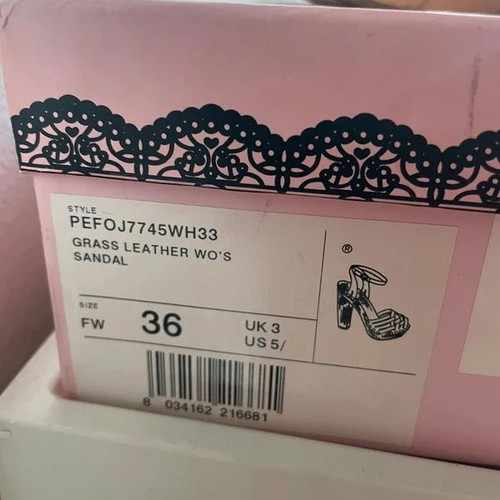Fornarina sandals like new, size 36, mint color, high heel