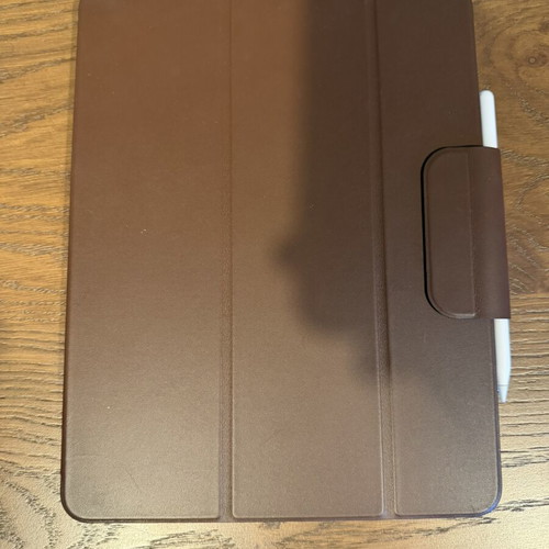 iPad Pro M5 13 with Magic Apple Keyboard, Apple Pencil Pro, Nomad folio case, tempered glass