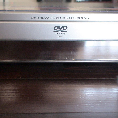 Panasonic DMR-E30EG DVD recorder and player defective, used