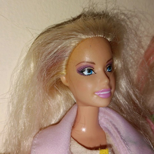 Barbie dolls used, bundle with defects