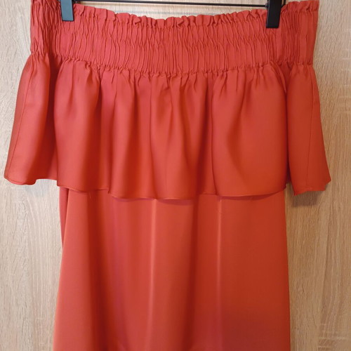 Uterque off the shoulder blouse like new, coral color