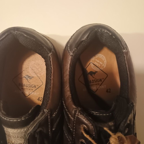 Roadsign Casual Sneakers Size 43 New Black Brown