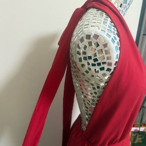 Multifunctional red dress like new, maxi with jersey fabric