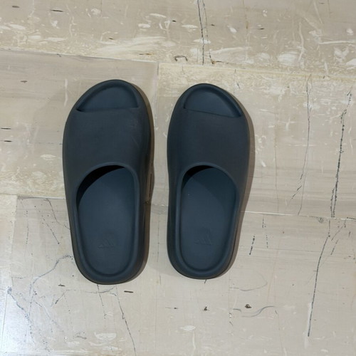 Adidas Yeezy slides like new, slate grey, size 44