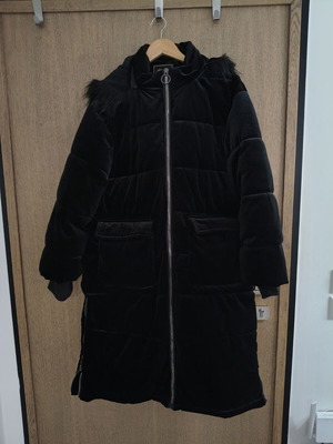 Women's long black velvet jacket like new, size XXL