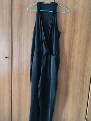 Zara women's jumpsuit satin black size M like new