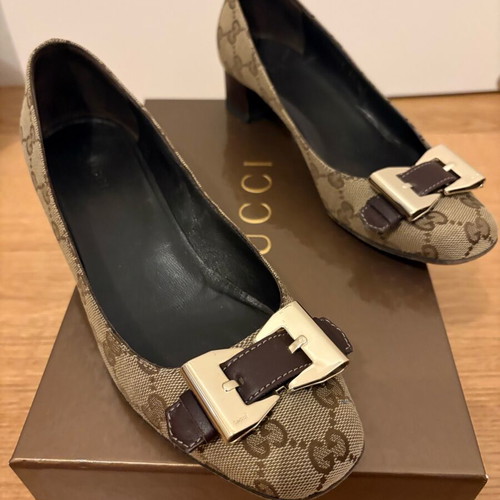 Gucci fabric pumps like new, beige, size 36