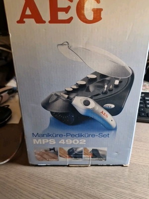 Σετ μανικιούρ πεντικιούρ καινούργιο AEG MPS 4902