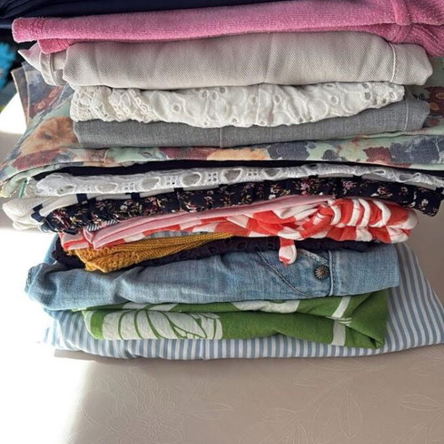 Summer clothing pack size small like new