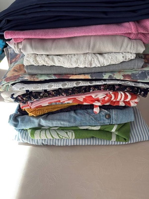 Summer clothing pack size small like new
