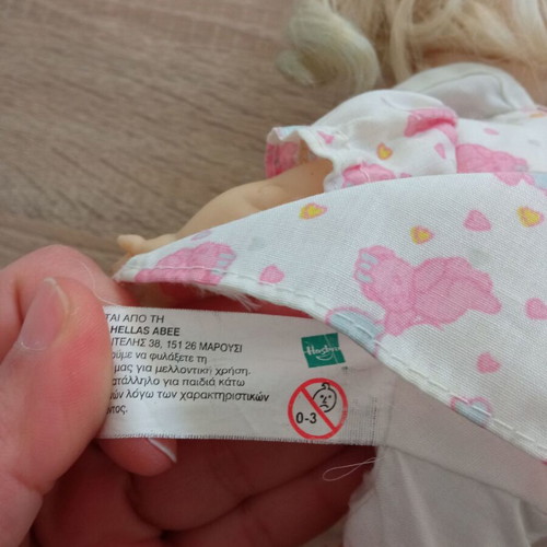Hasbro vintage doll used, needs repair