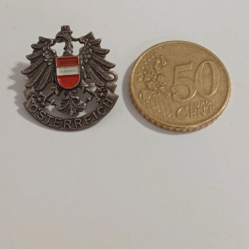 Pin with Austria national emblem like new