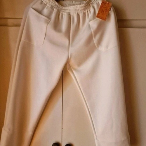 White fleece pants below calf, brand feeling, new